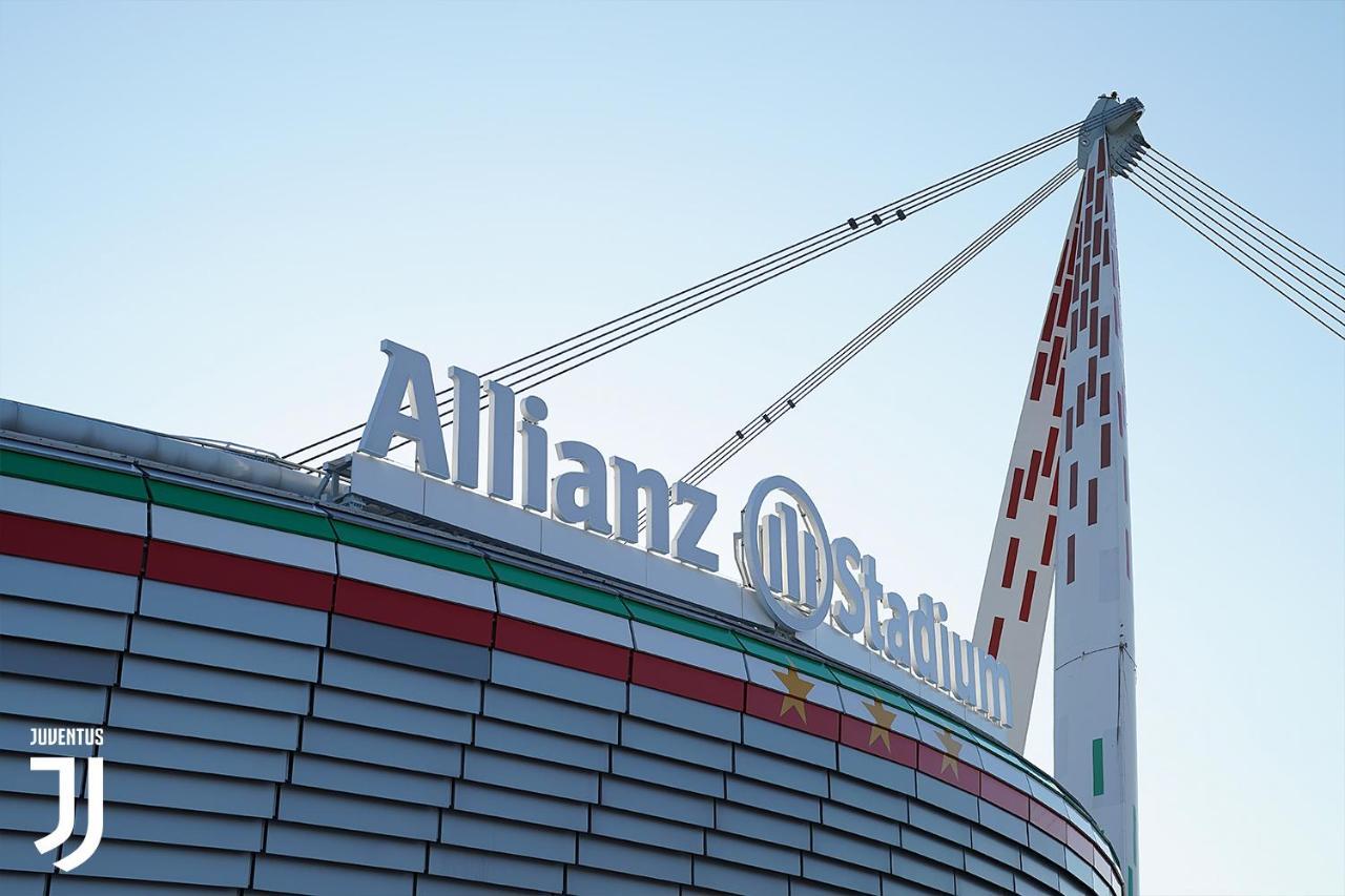 Tra Stadio E Storia - Fronte Allianz Stadium Juventus Венария Реале Екстериор снимка
